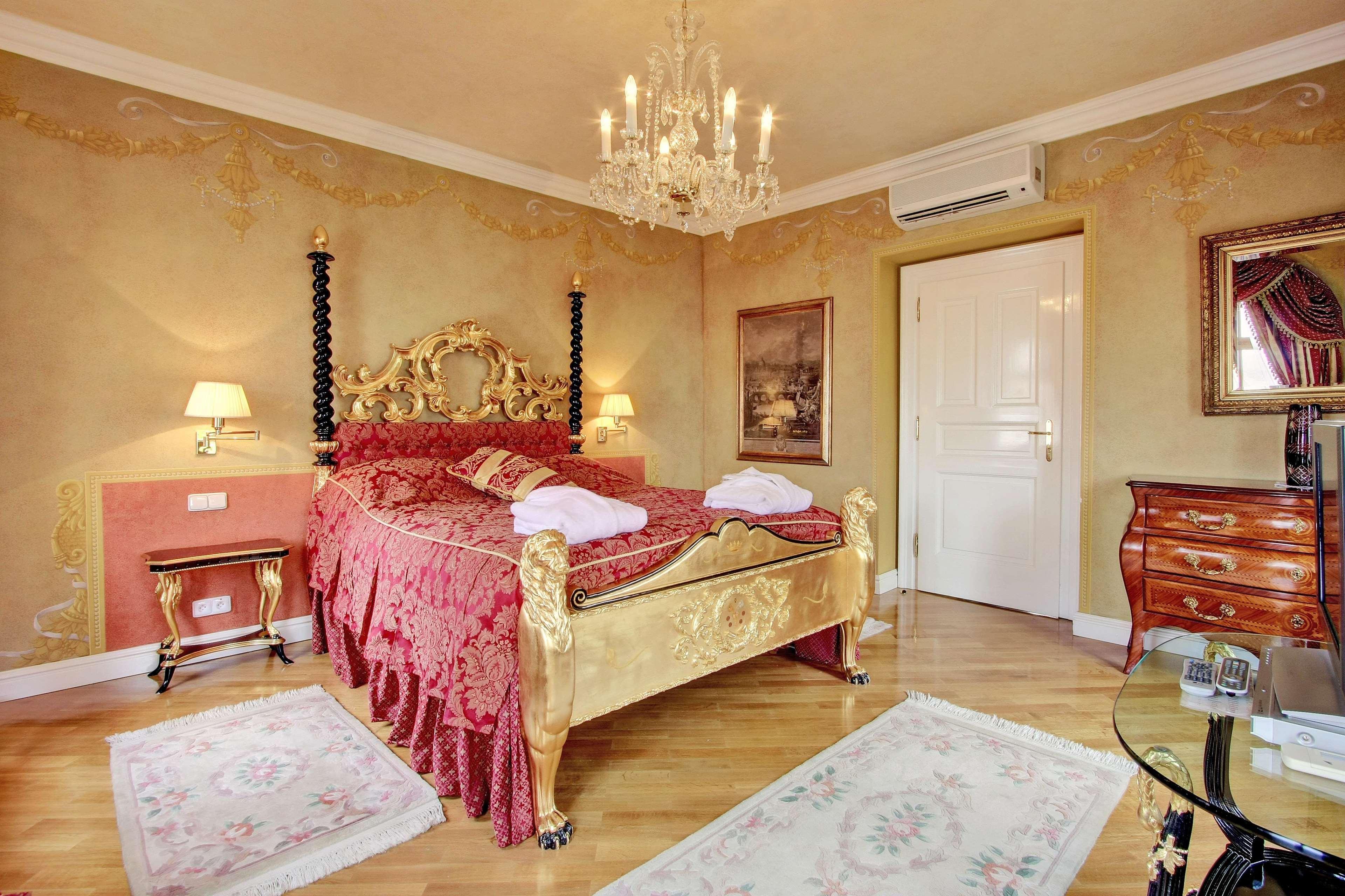 Alchymist Grand Hotel And Spa - Preferred Hotels & Resorts Praha Bagian luar foto