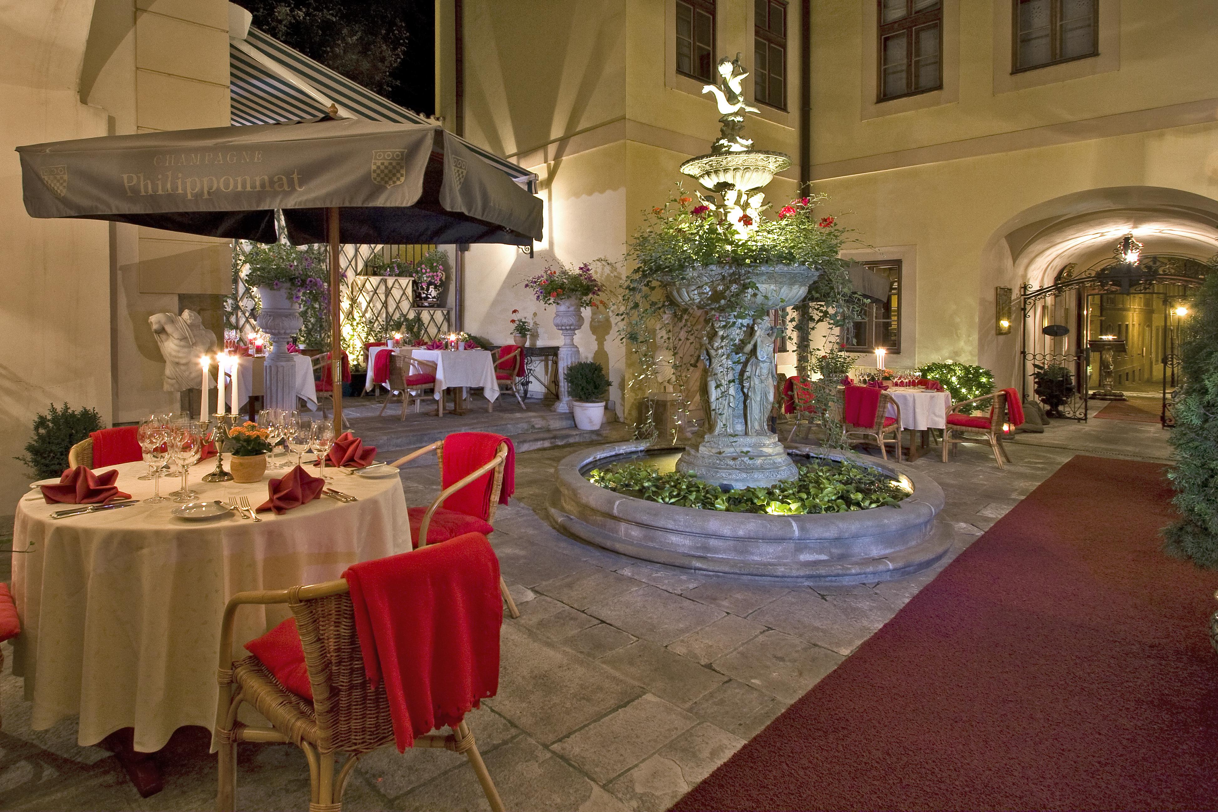 Alchymist Grand Hotel And Spa - Preferred Hotels & Resorts Praha Bagian luar foto