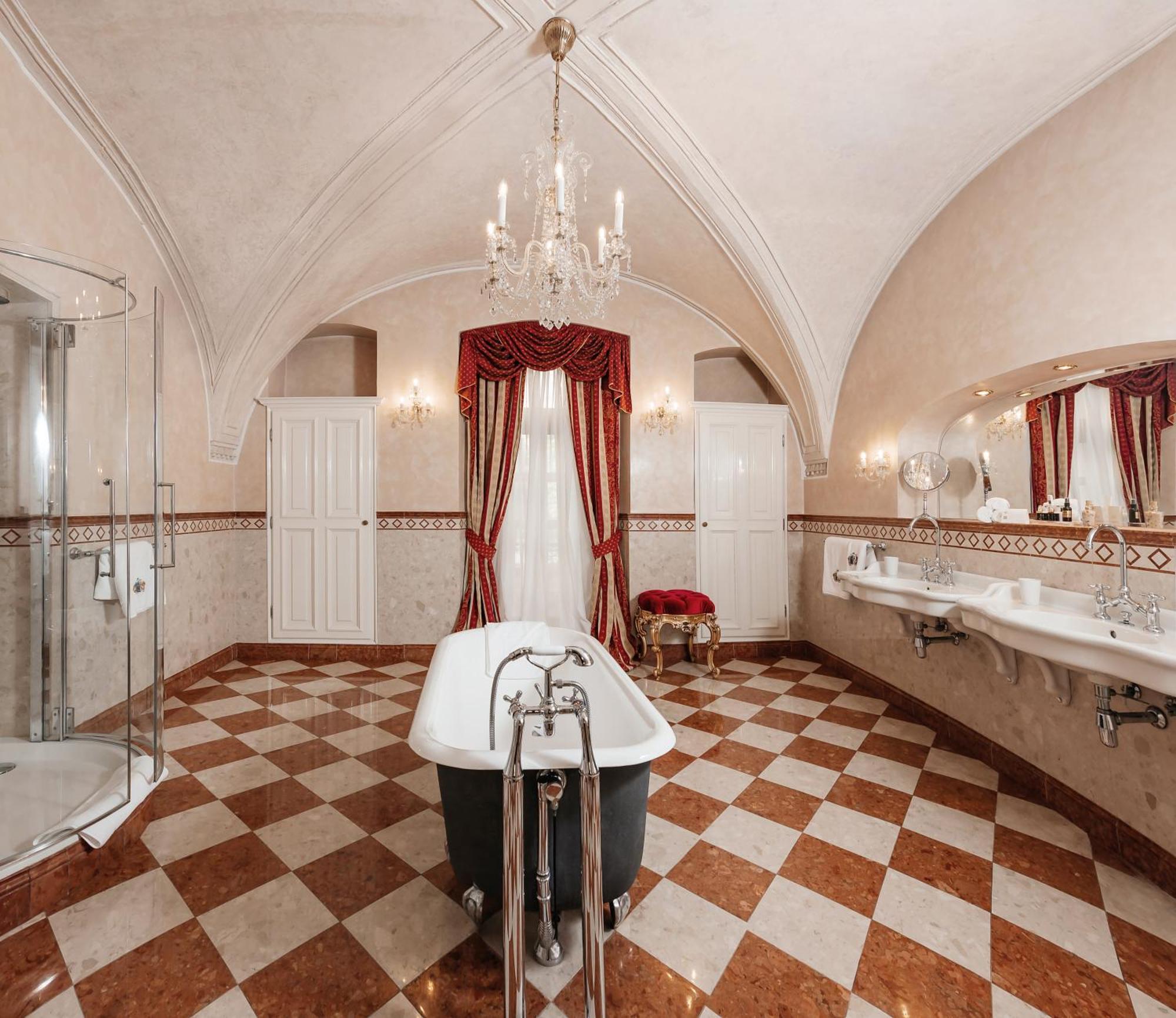 Alchymist Grand Hotel And Spa - Preferred Hotels & Resorts Praha Bagian luar foto