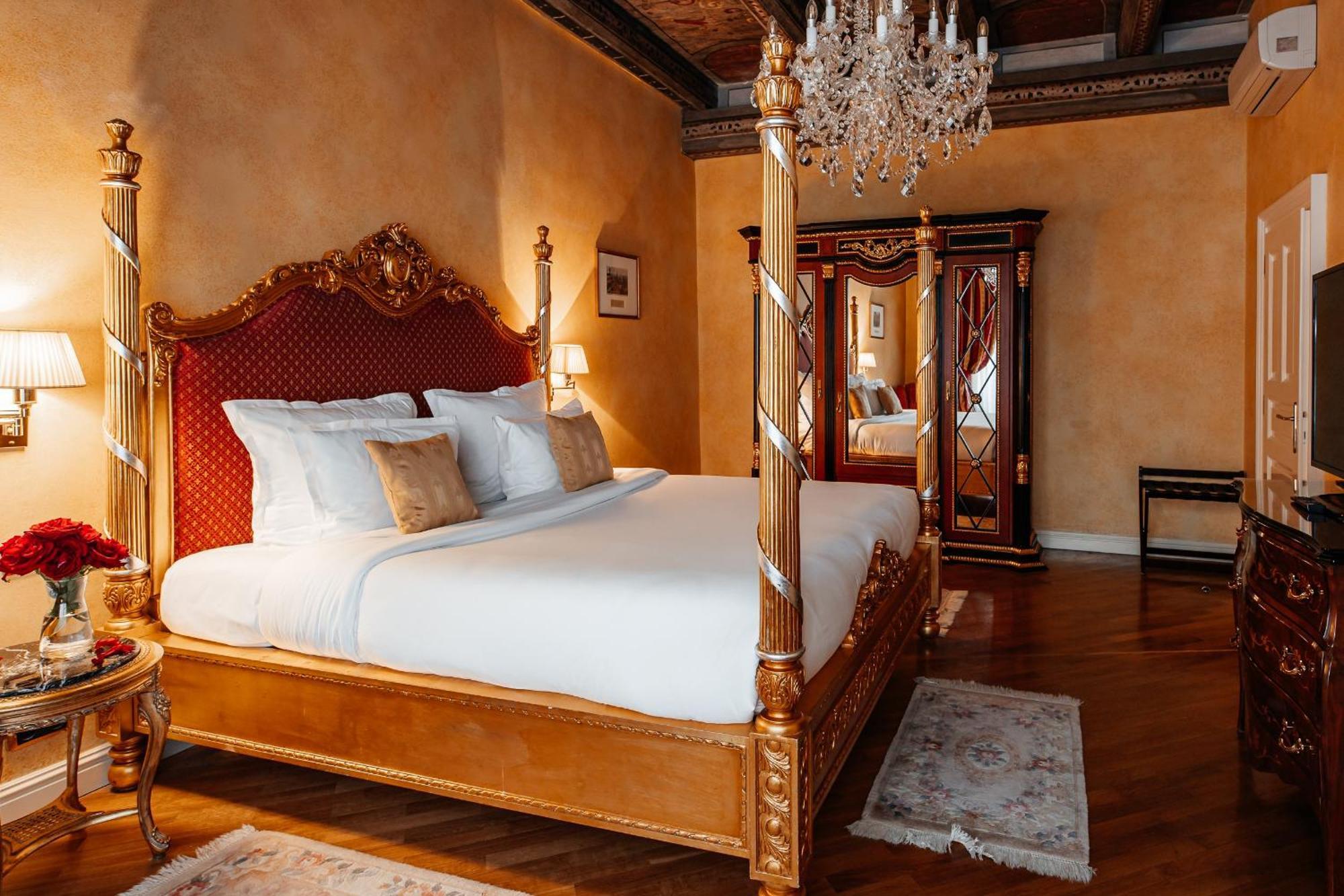 Alchymist Grand Hotel And Spa - Preferred Hotels & Resorts Praha Bagian luar foto