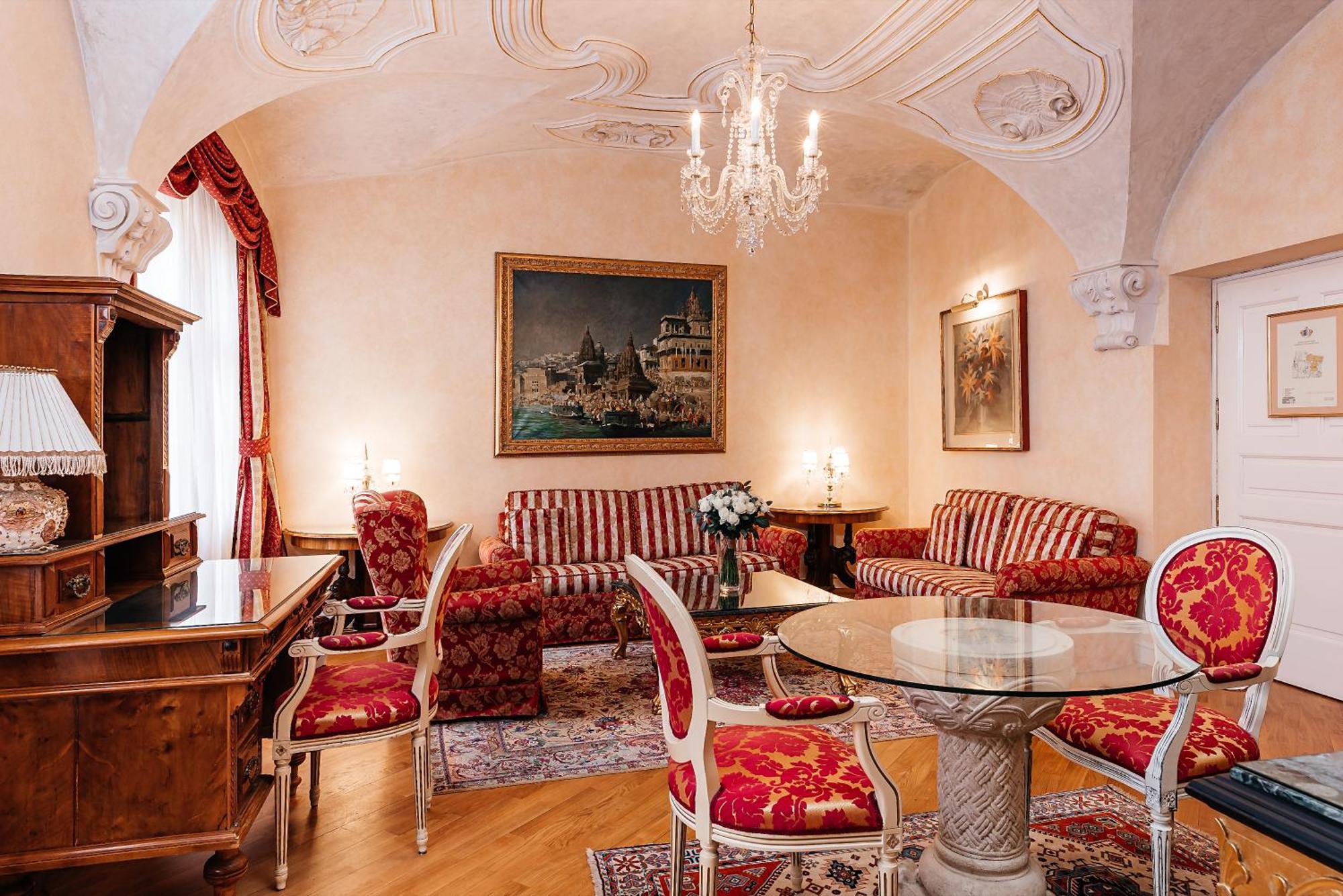 Alchymist Grand Hotel And Spa - Preferred Hotels & Resorts Praha Bagian luar foto