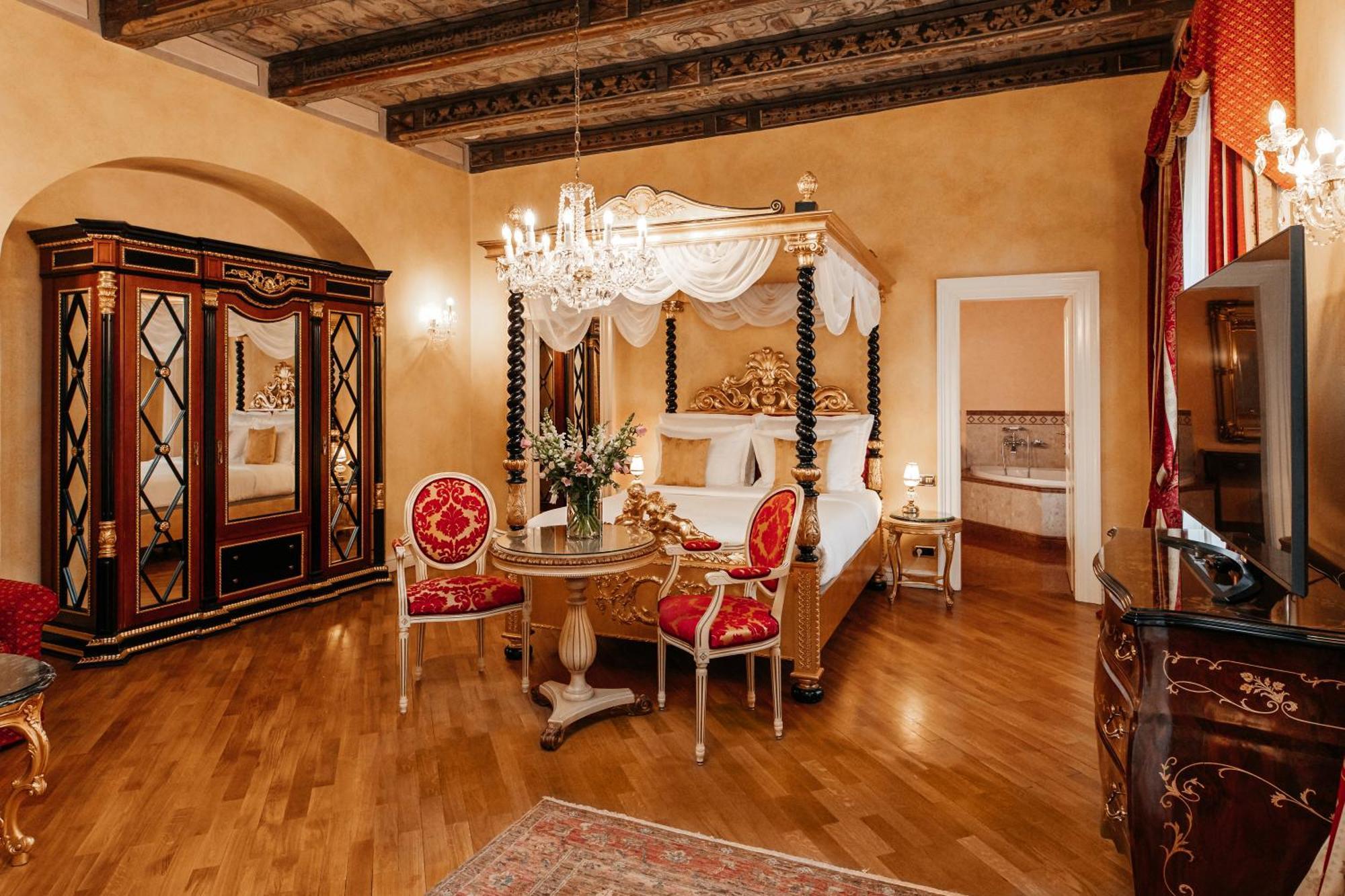 Alchymist Grand Hotel And Spa - Preferred Hotels & Resorts Praha Bagian luar foto